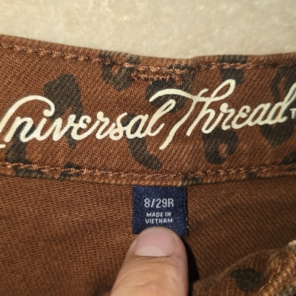 Universal Thread Leopard Print Jeans - image 5